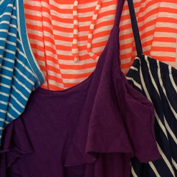 Old Navy 4-pk bundle Tank Tops sz M - Picture 4 of 16